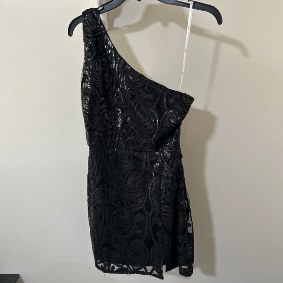 ganni black mini dress MARAYA Black Sequin One-Shoulder Feather Mini Dress 2 US women's numeric / Black main image 1
